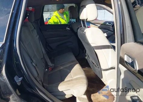 2011 Jeep Grand Cherokee Laredo from USA, damaged, VIN 1J4RS4GG4BC601239